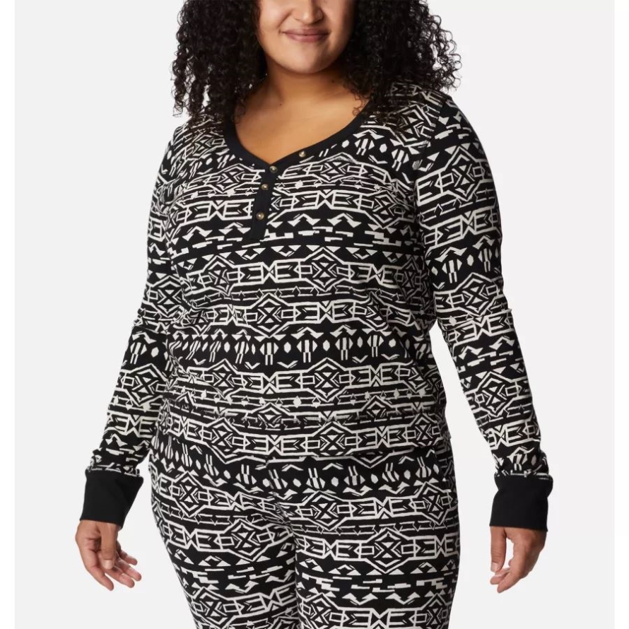 Black 80s Stripe Columbia Women's Holly Hideaway Long Sleeve Shirt Plus Size