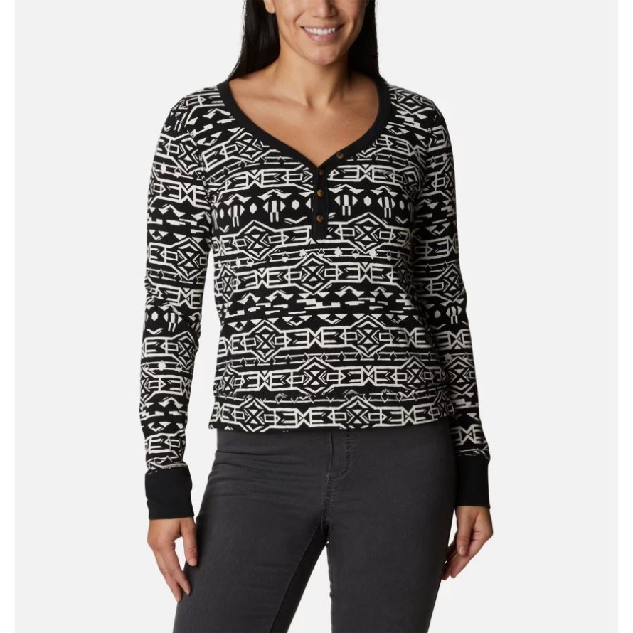 Black 80s Stripe Columbia Women's Holly Hideaway Long Sleeve Shirt