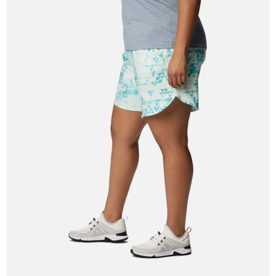 Bright Aqua/Distant Peaks Columbia Women's Bogata Bay Stretch Printed Shorts Plus Size
