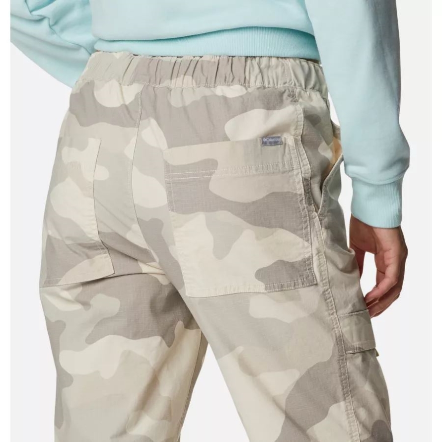 Chalk Mod Camo Women's Wallowa Cargo Pants Columbia