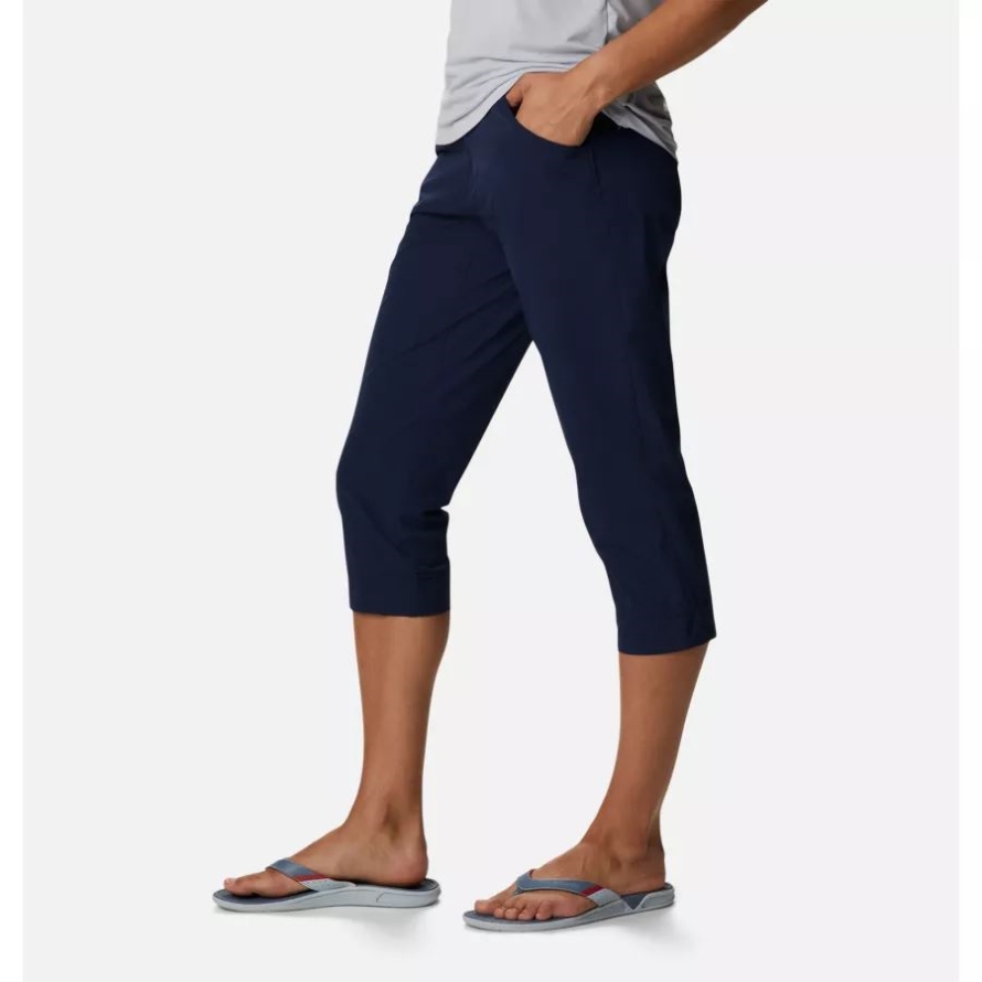 Collegiate Navy Women's PFG Coral Point Capris Columbia