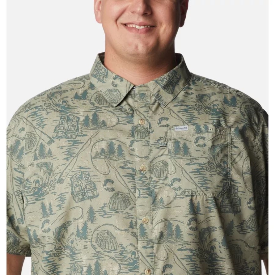 Columbia Men's PFG Super Slack Tide Camp Shirt Big Metal PFG Origins Print