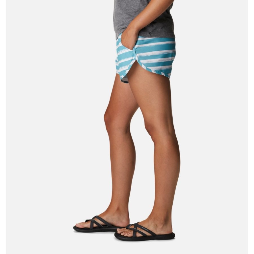 Columbia Women's Bogata Bay Stretch Printed Shorts Sea Wave Brush Stripe