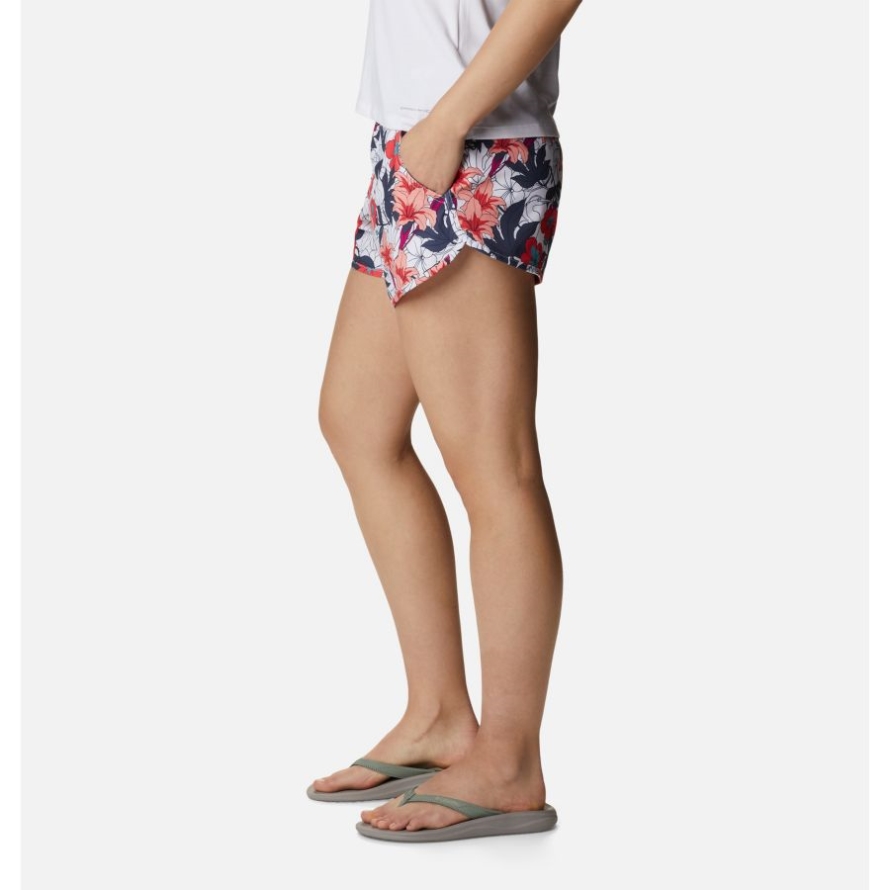Columbia Women's Bogata Bay Stretch Printed Shorts White Lakeshore Floral Multi