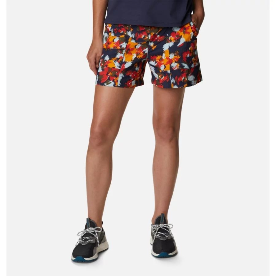 Nocturnal Typhoon Blooms Multi Columbia Women's Summerdry Cargo Shorts