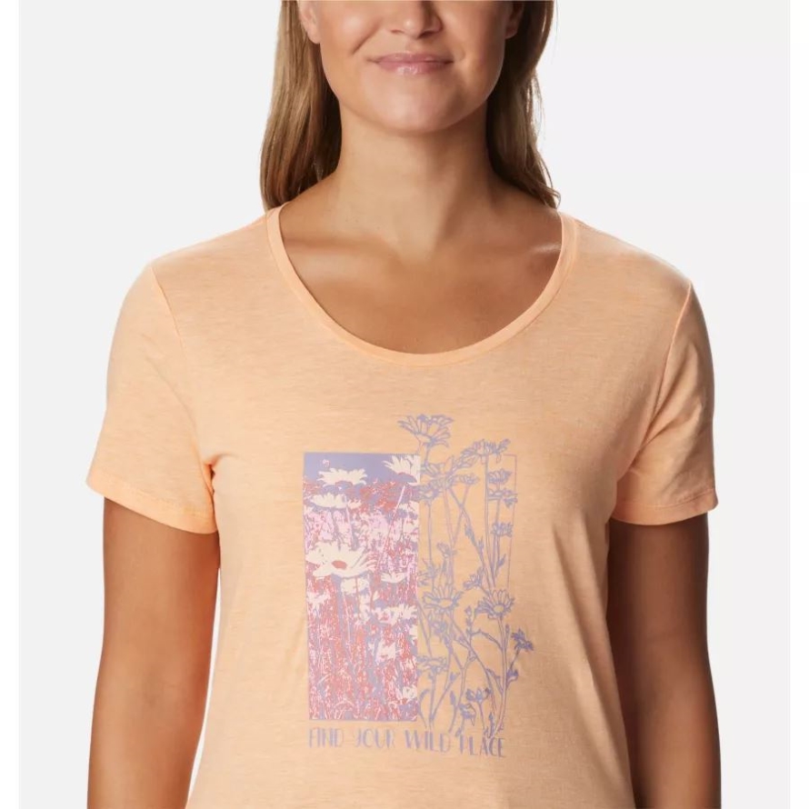 Peach Hthr/Find your Wild Graphic Columbia Women's Daisy Days Graphic T-Shirt